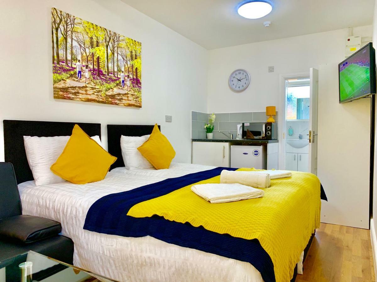 London Studio Apartments, Private Bathrooms And Parking Ilford Kültér fotó