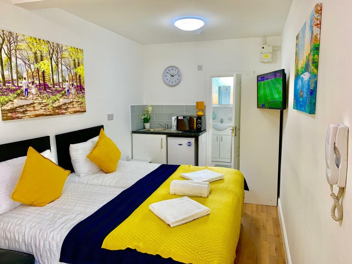 London Studio Apartments, Private Bathrooms And Parking Ilford Kültér fotó
