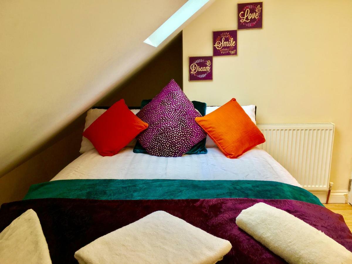 London Studio Apartments, Private Bathrooms And Parking Ilford Kültér fotó