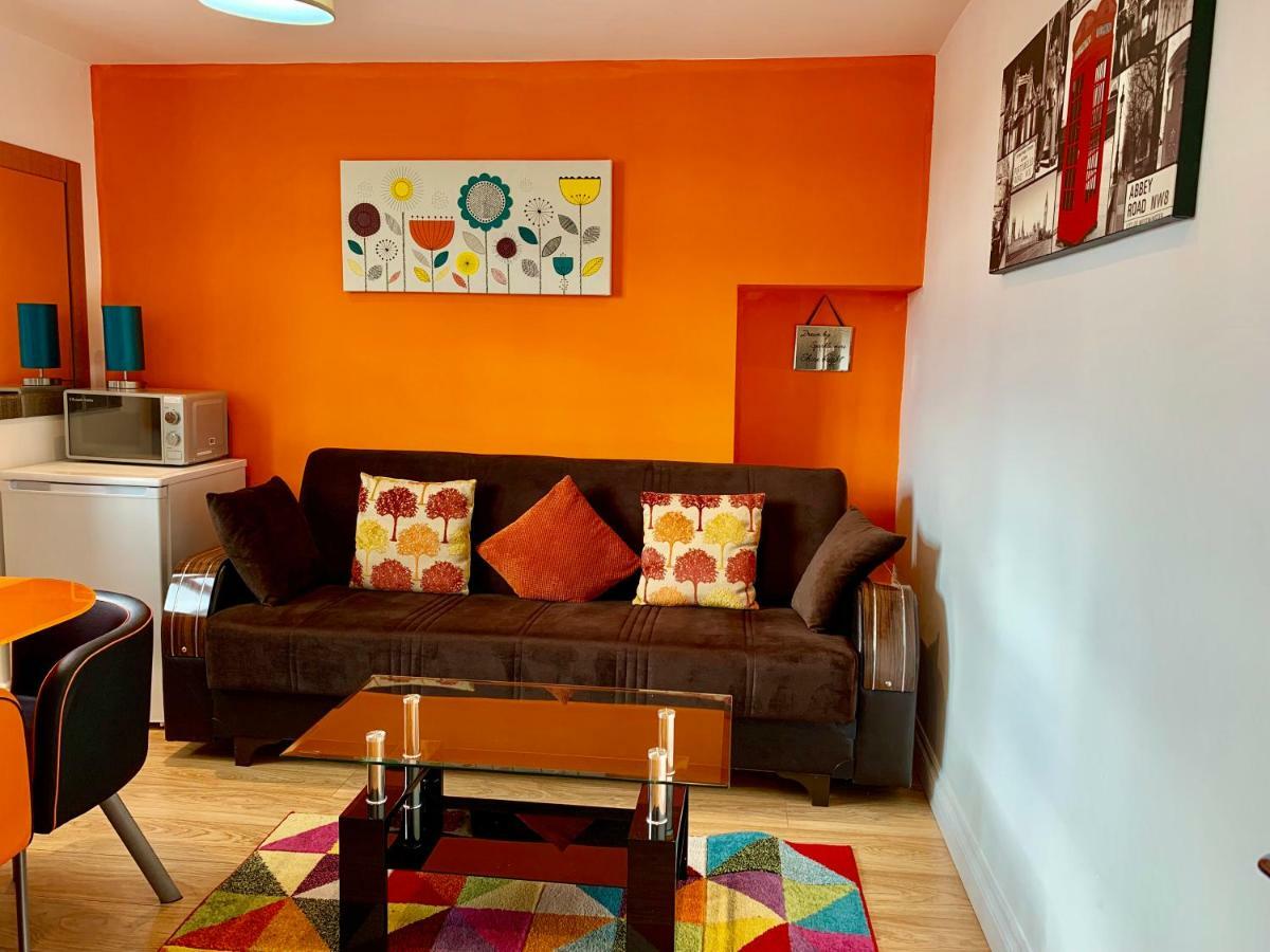 London Studio Apartments, Private Bathrooms And Parking Ilford Kültér fotó
