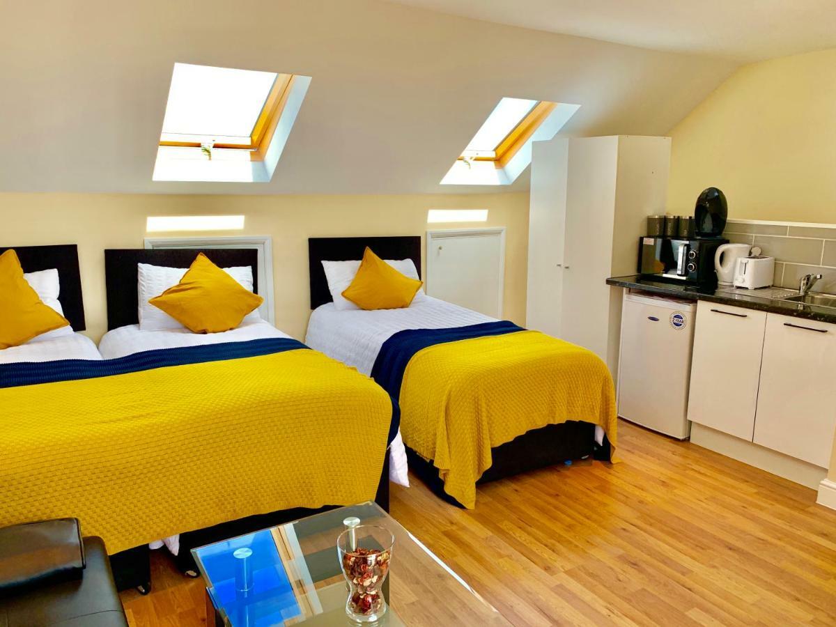London Studio Apartments, Private Bathrooms And Parking Ilford Kültér fotó